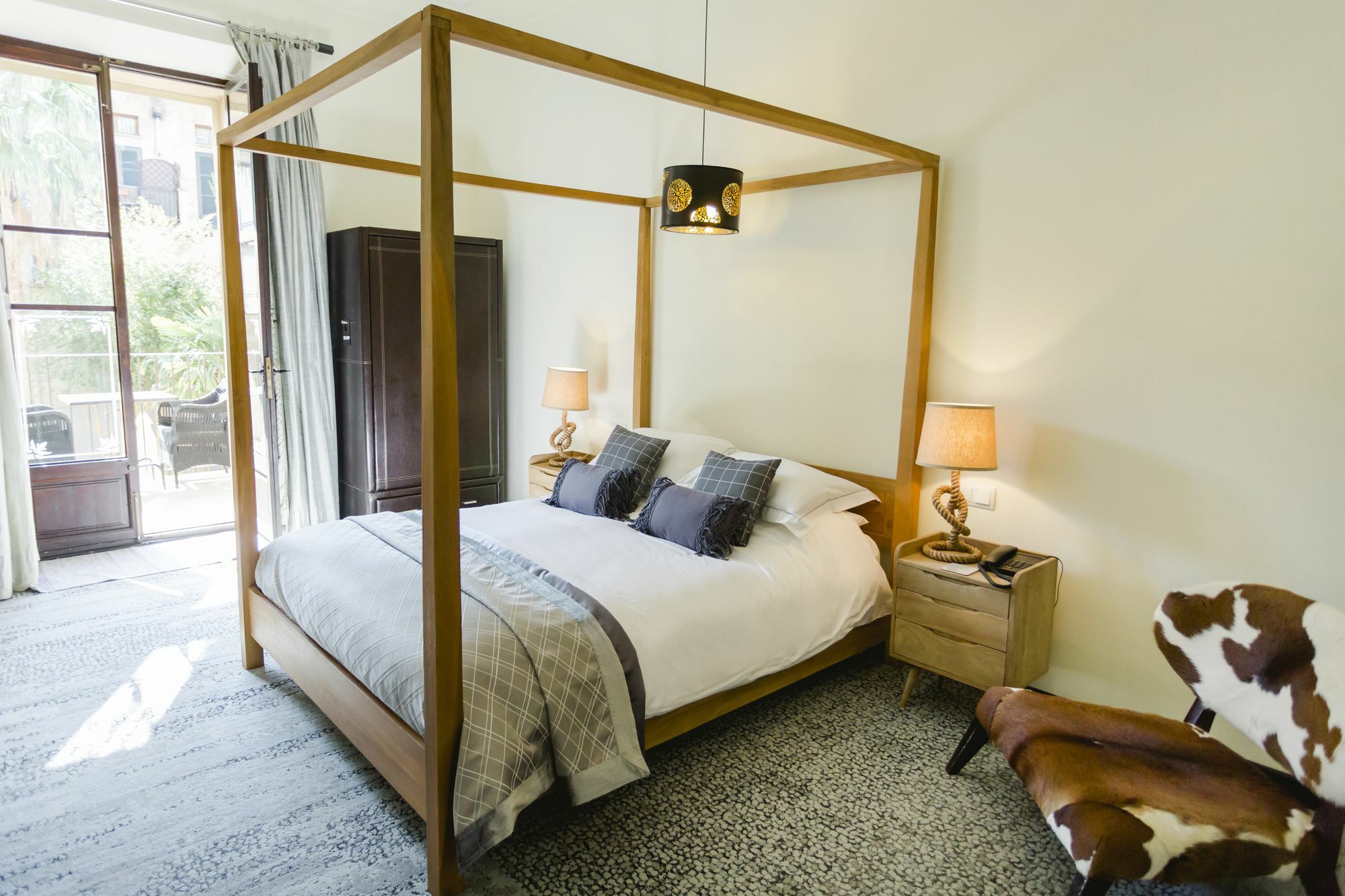 Hotel L'avenida 4*