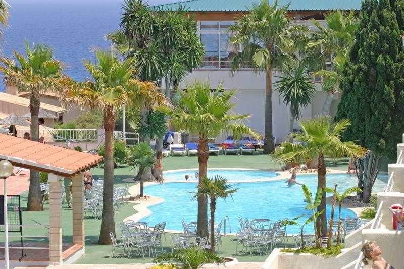Flipflop Cala Mandia 3*