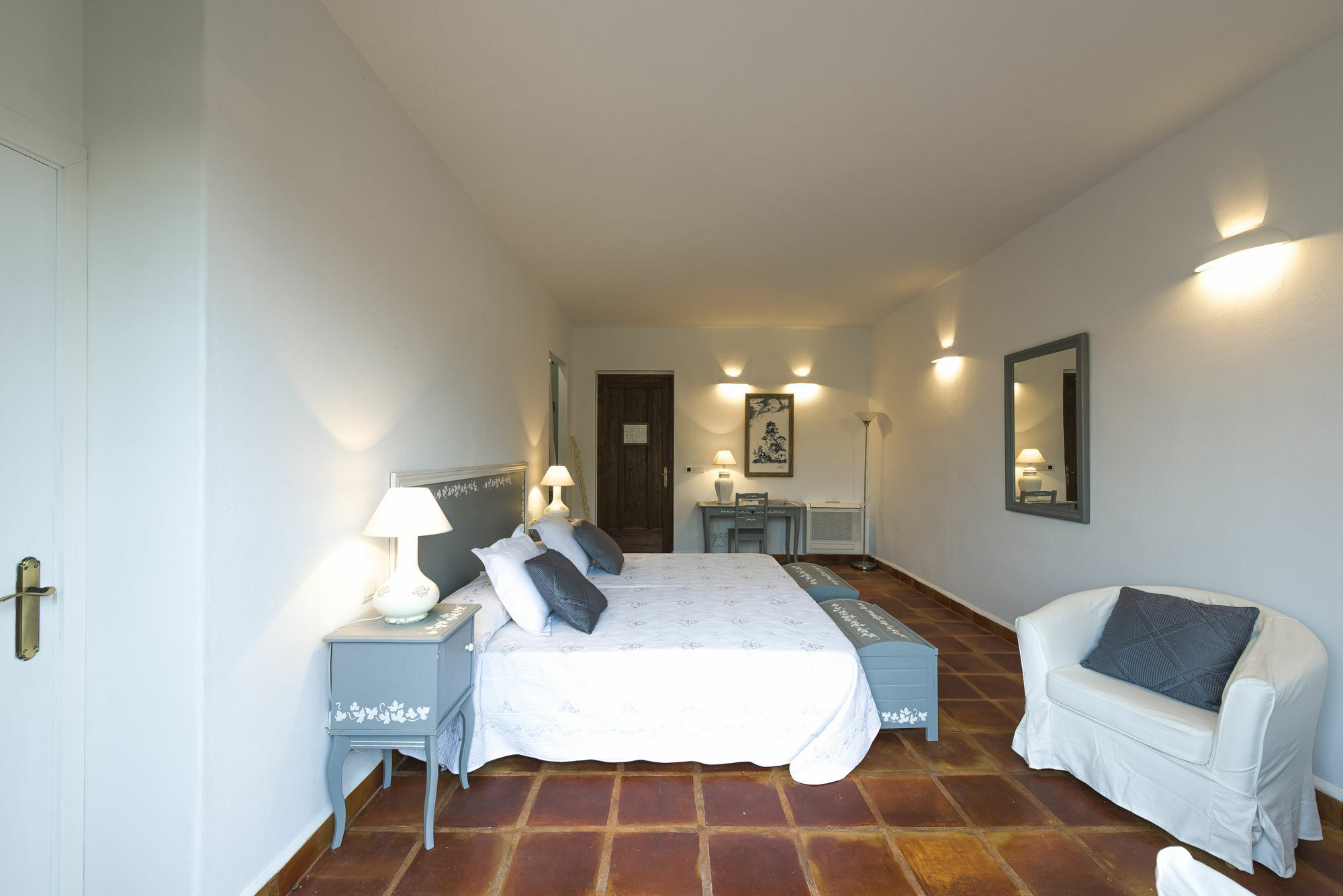Es Lloquet (adults Only)
