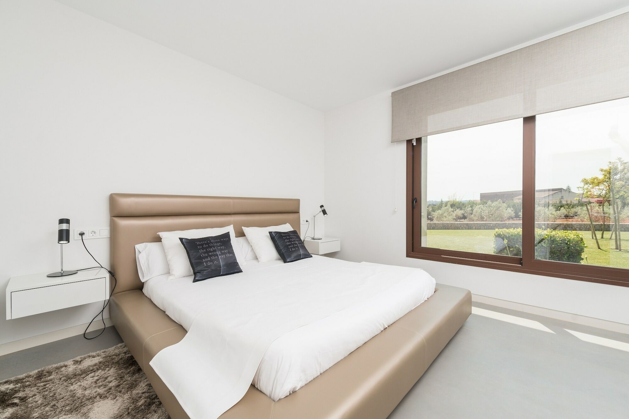 Villa Short De Rius *