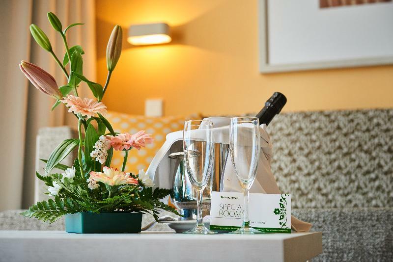 Hotel Protur Vista Badia 4*