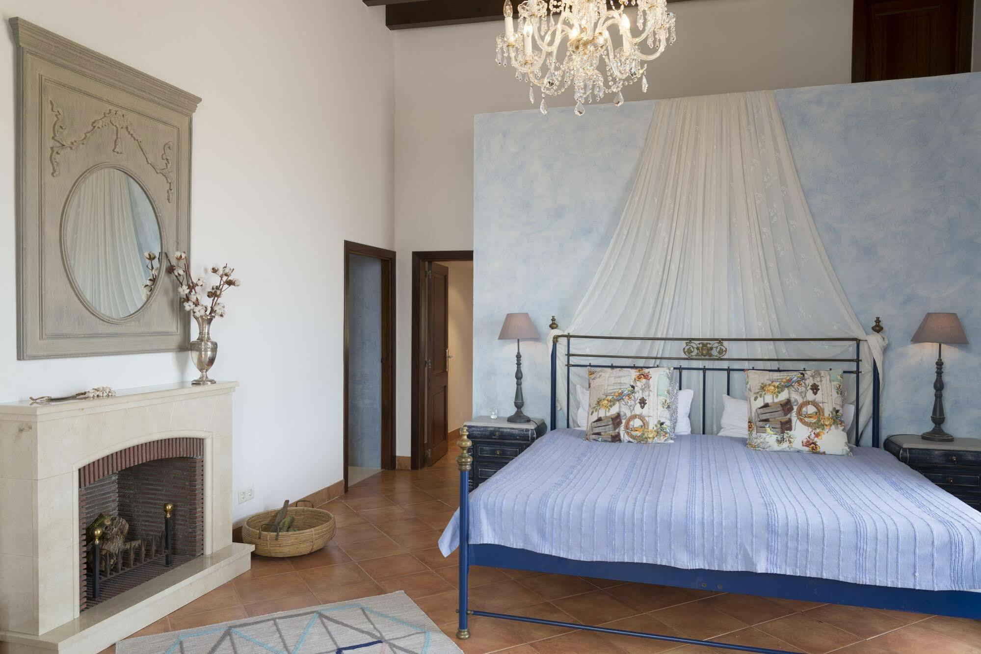 Es Llobets - Adults Only 3* El Estanyol