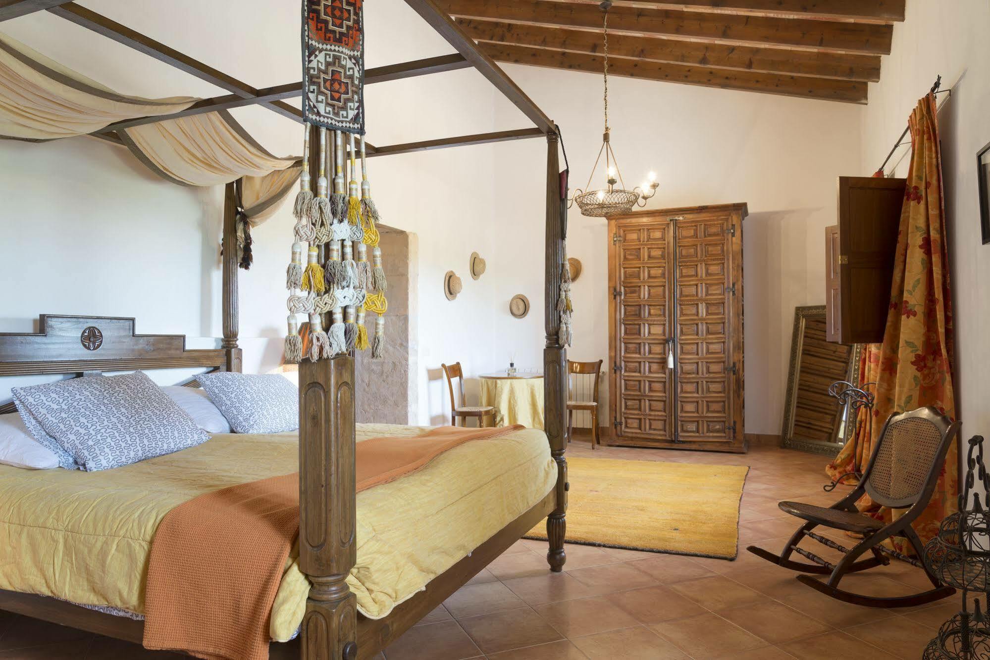 Es Llobets - Adults Only El Estanyol
