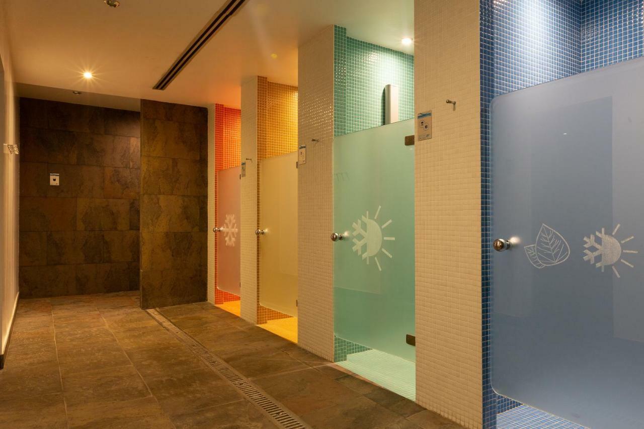 Aimia Hotel