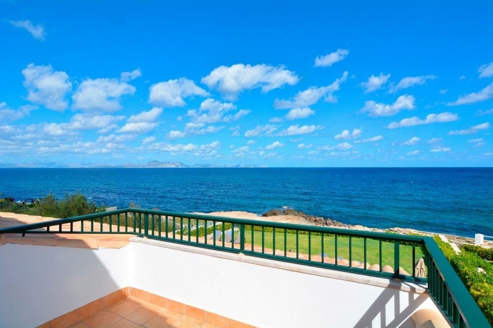 Luxurious Sea Front In Mallorca Villa *