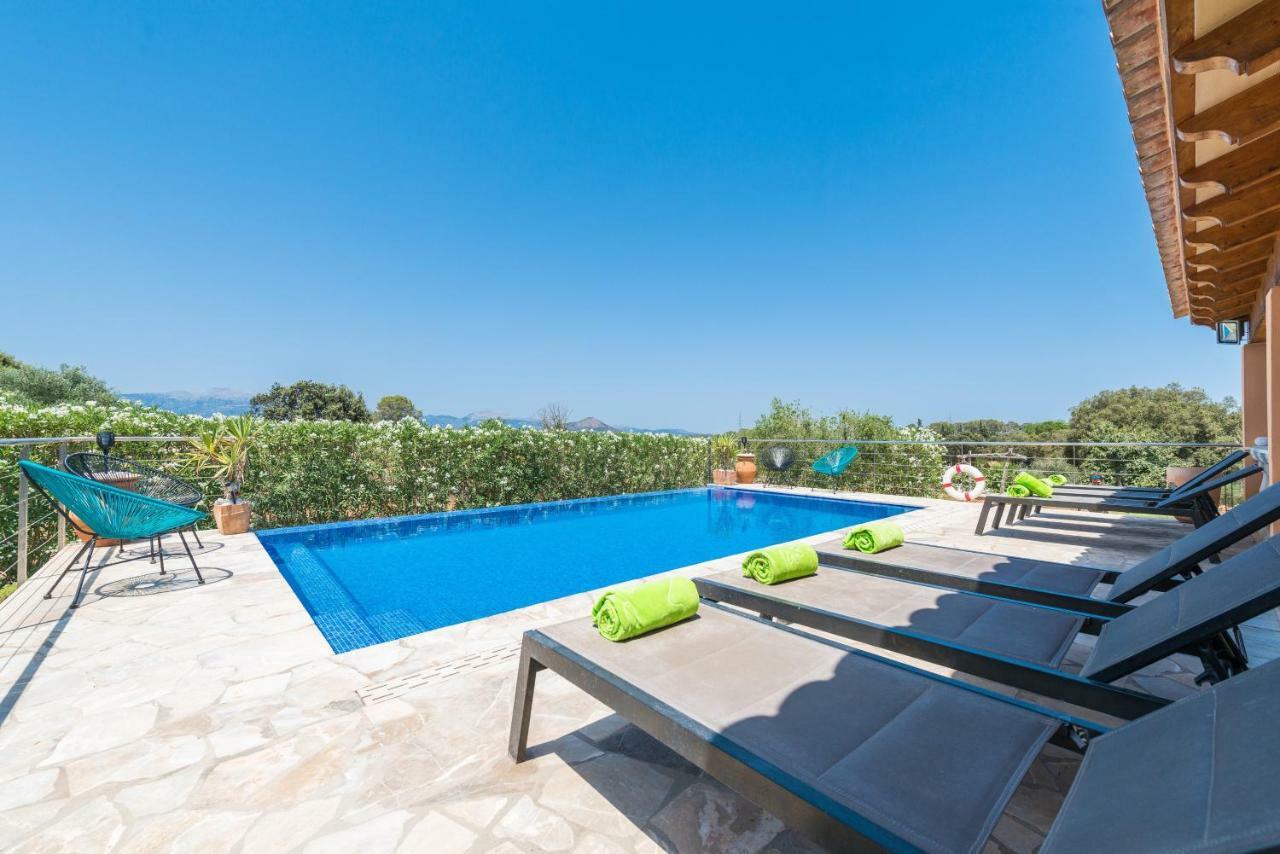 Roca Villa Costitx (Mallorca)