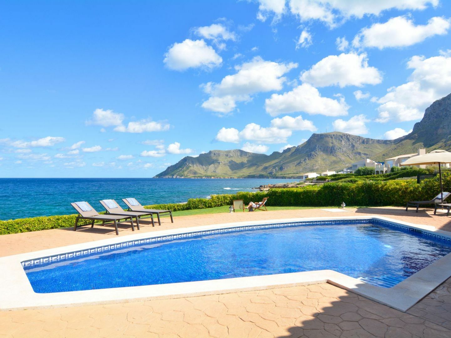 Luxurious Sea Front In Mallorca Villa Artà