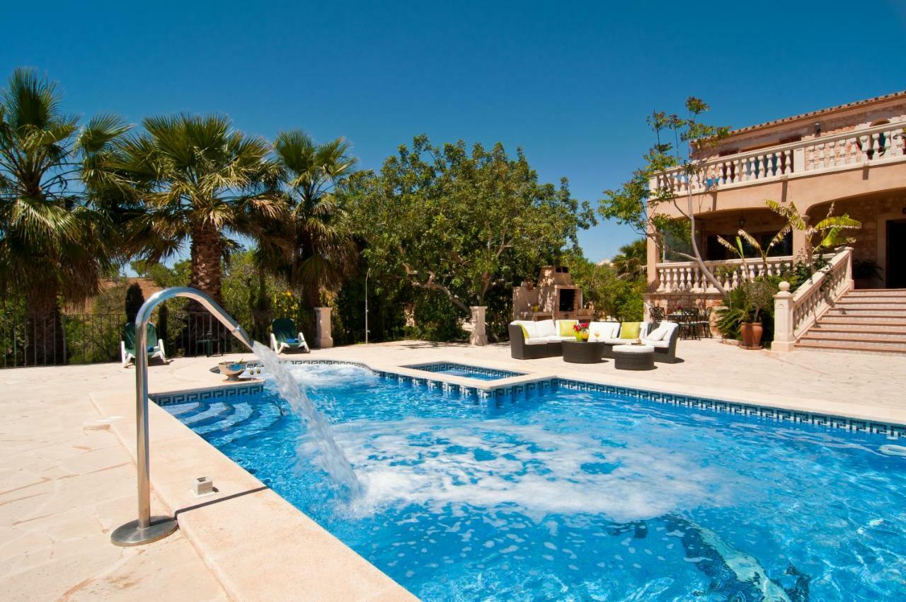 Roca Villa *