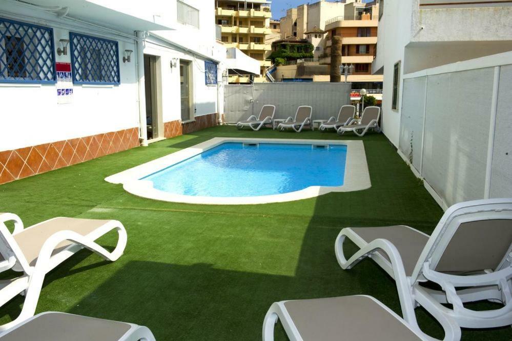 Apartahotel Es Nautico 2*