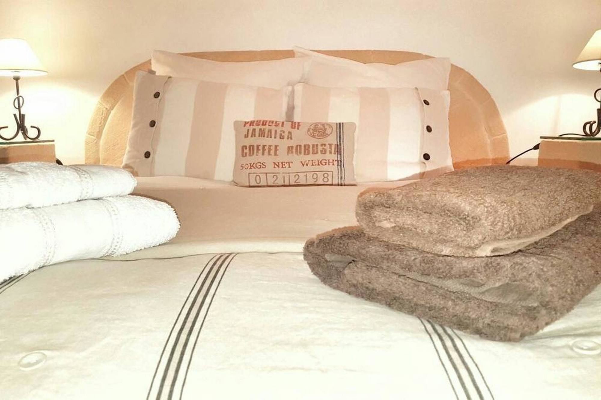 Apartamento House With 3 Bedrooms In S'illot-cala Morlanda, With Furnished Terrace *