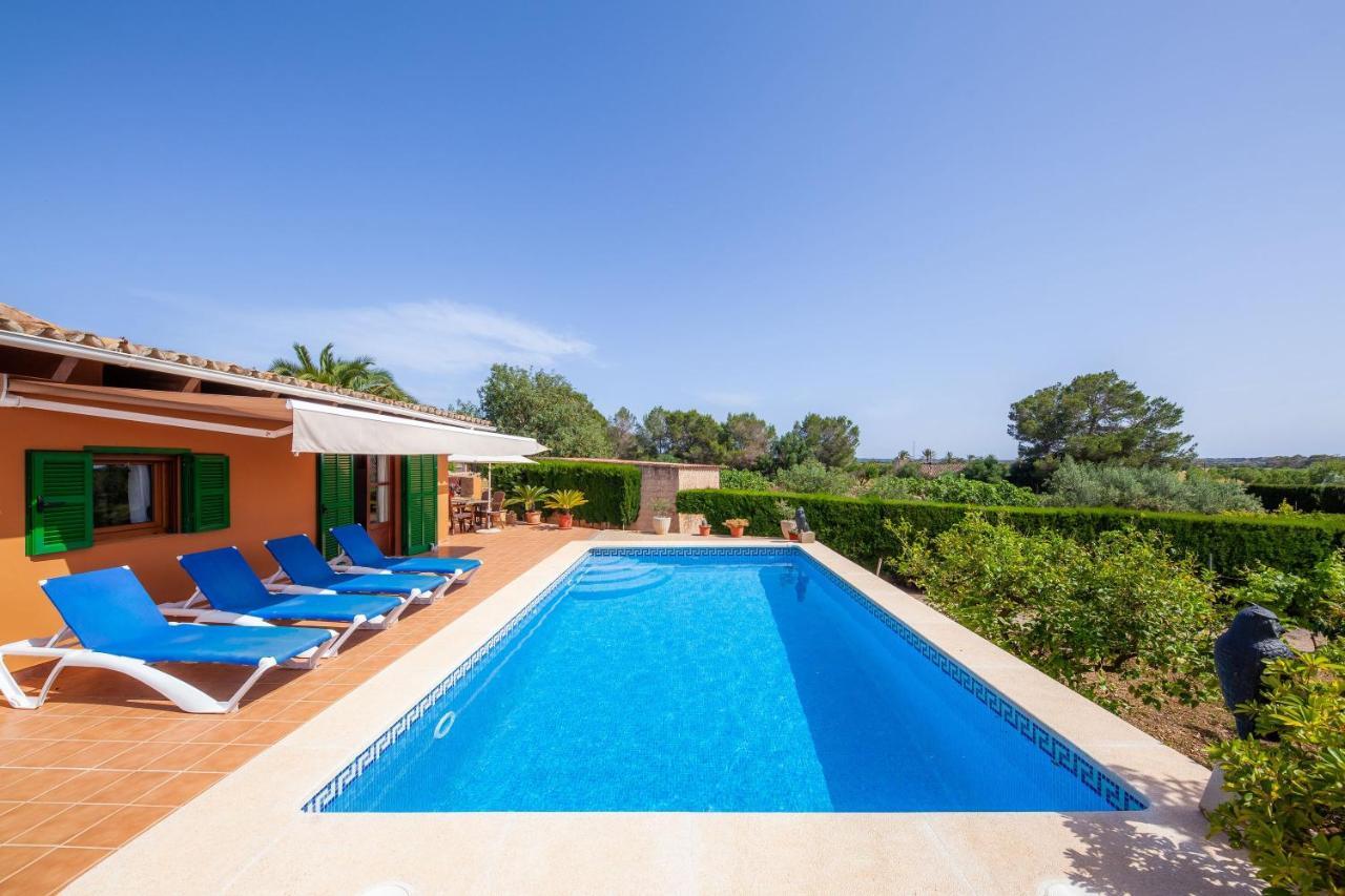 With Private Pool And Barbecue Holiday home