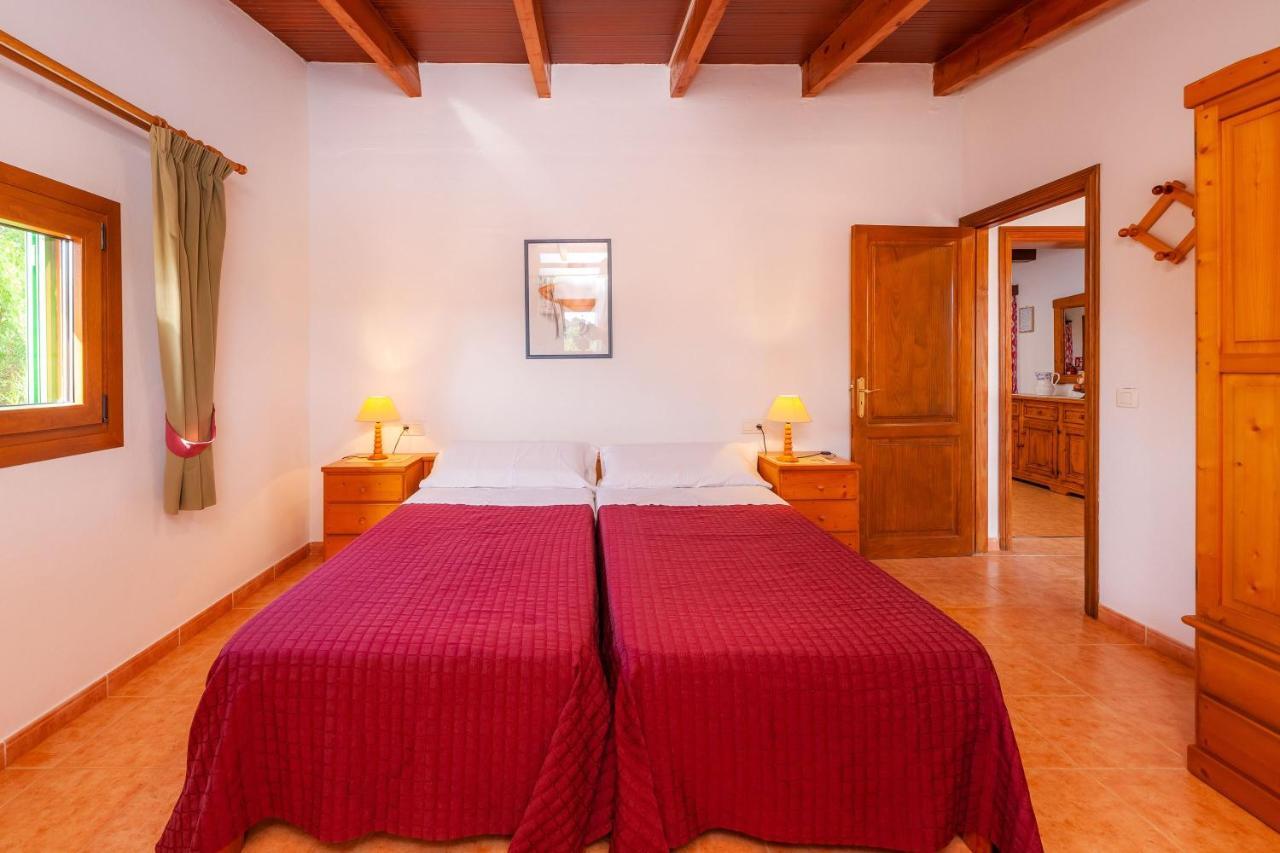With Private Pool And Barbecue Ses Salines (Mallorca)