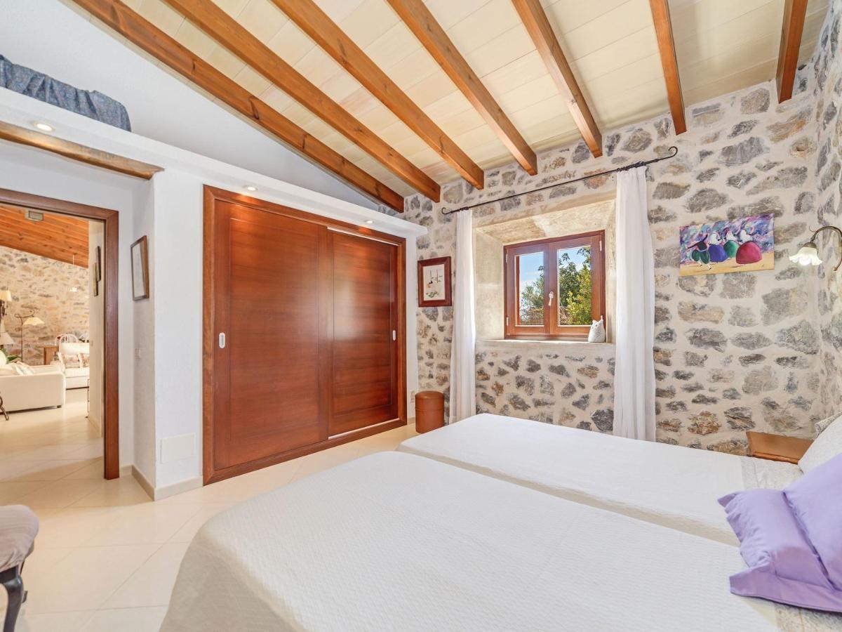 Mamici Villa *