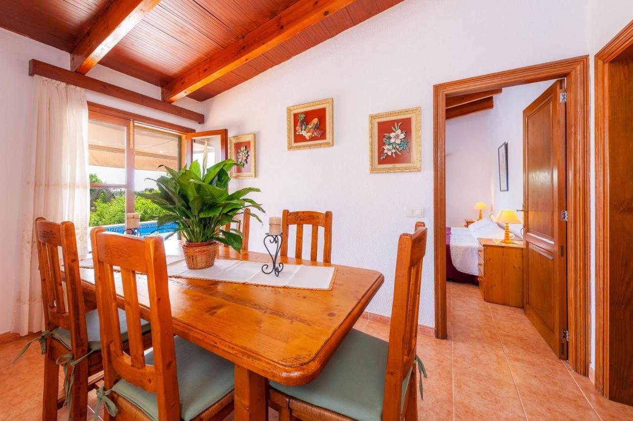 With Private Pool And Barbecue *