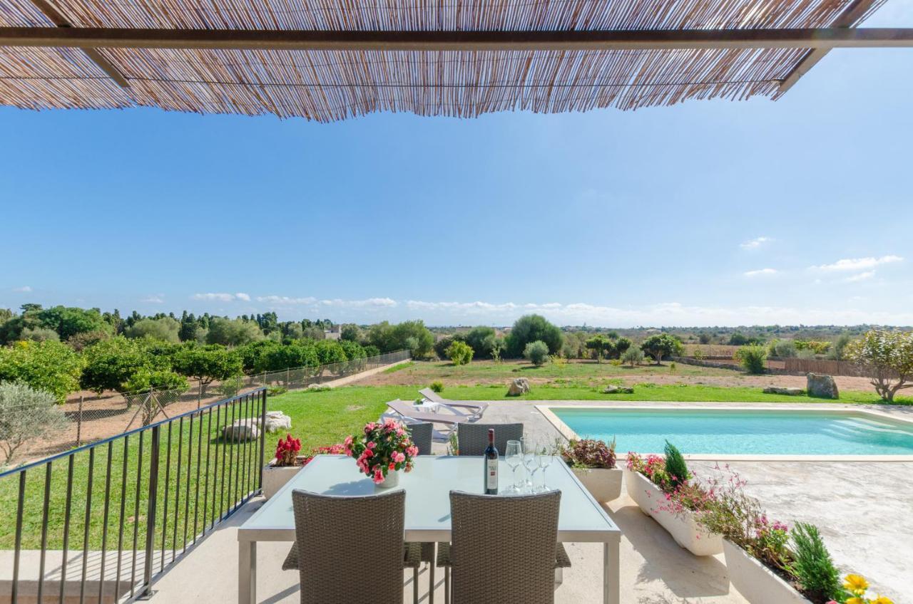 El Paraiso Villa *