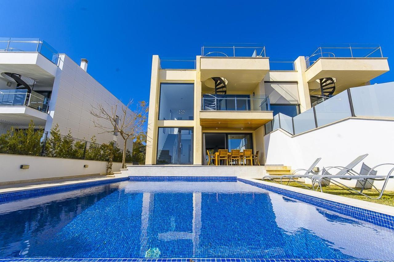 Villa Aqua *