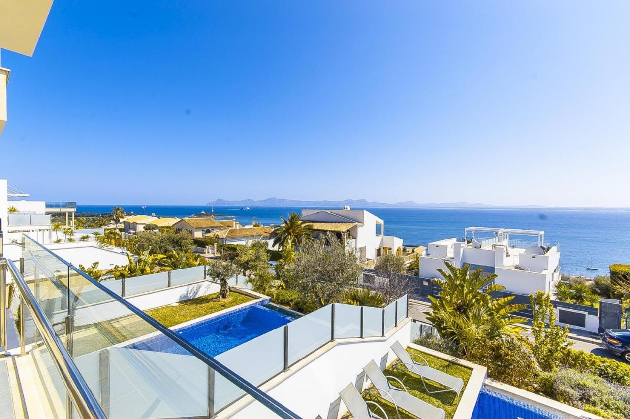 Aqua Villa