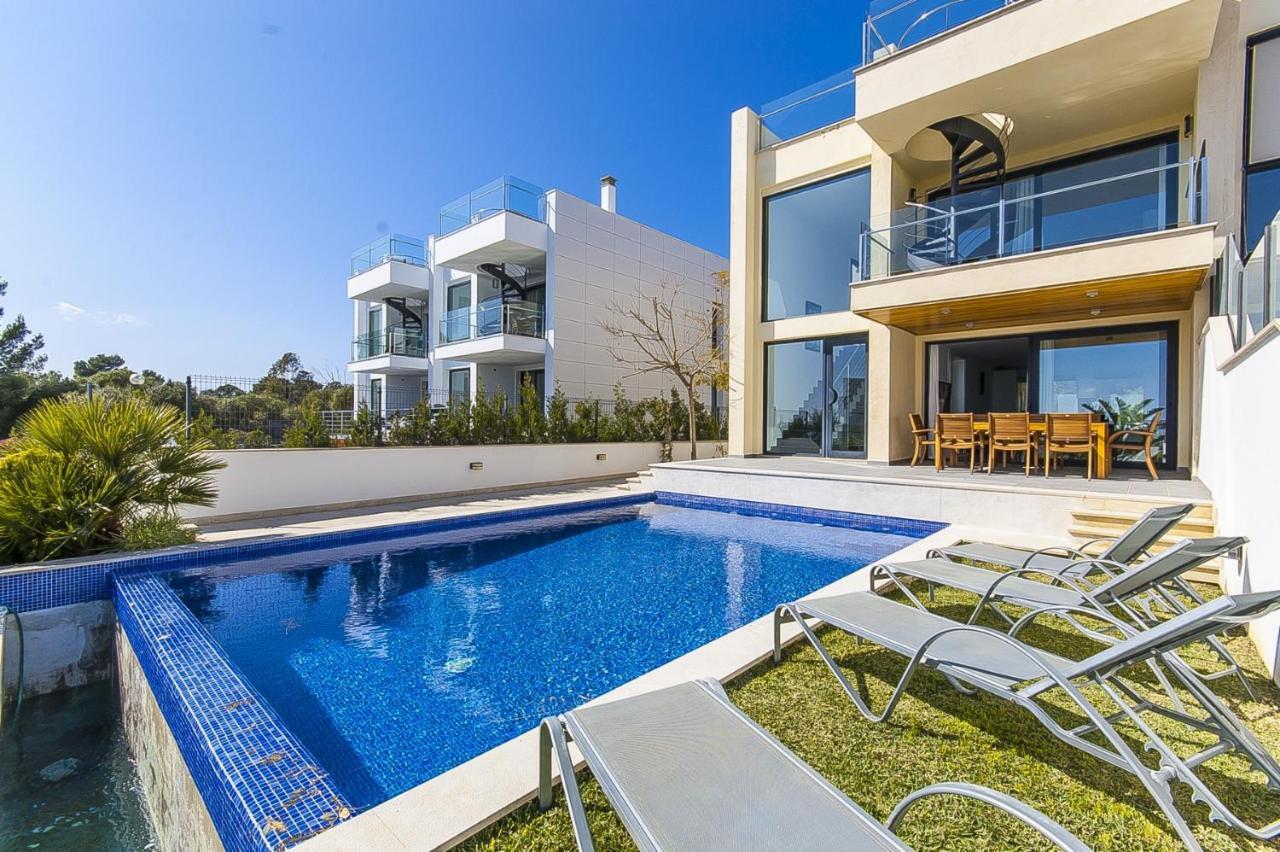 Aqua Villa