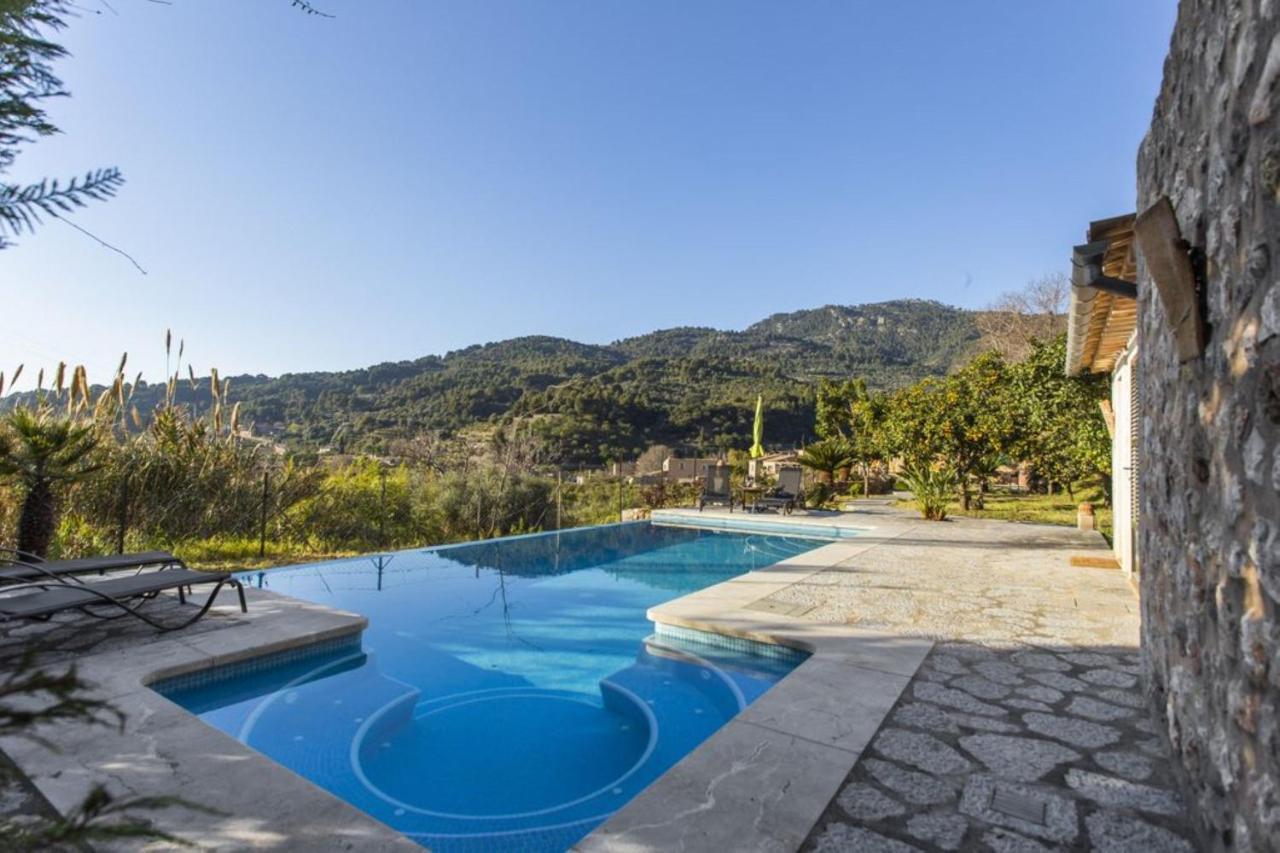 Es Tarongers Villa