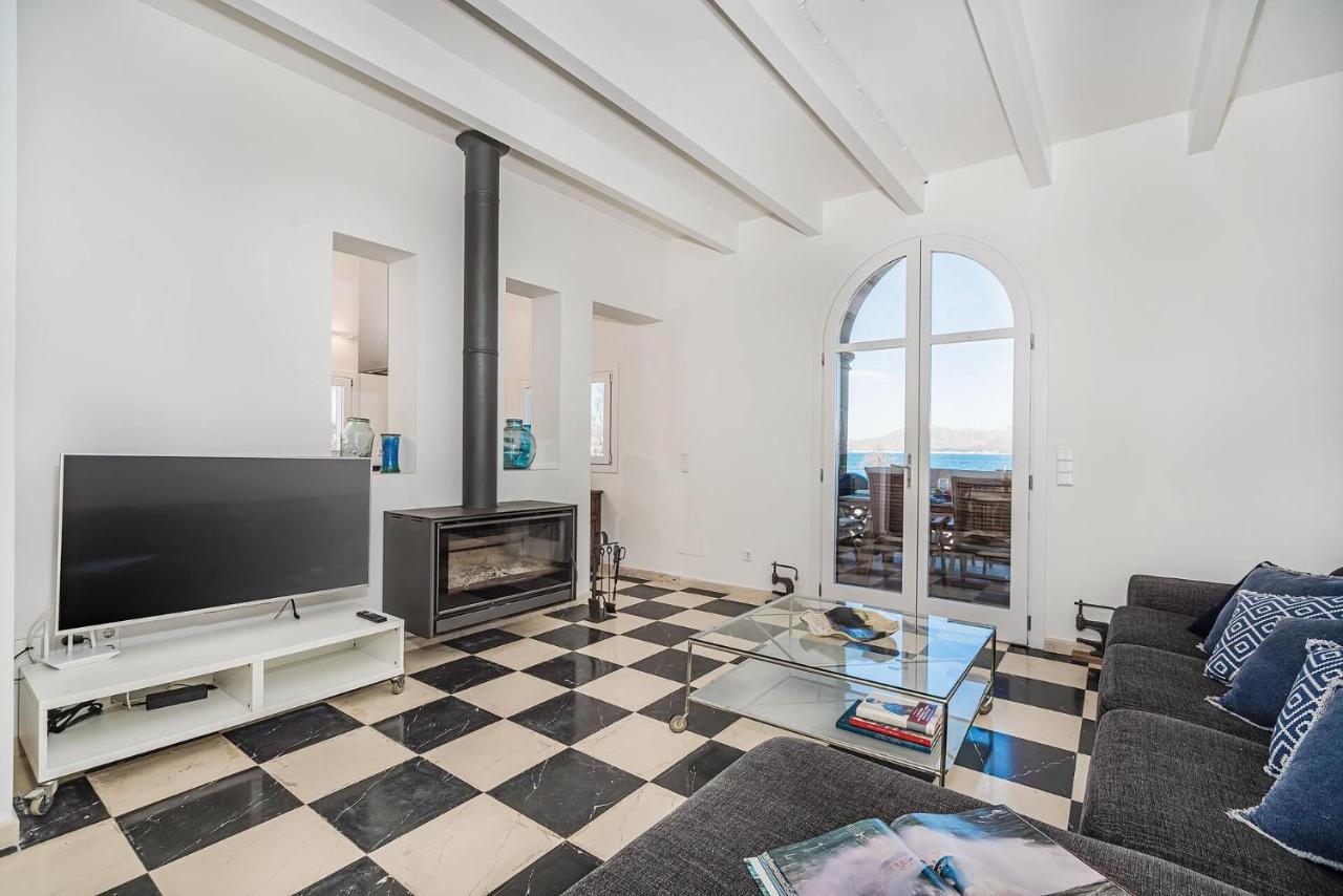 Beachfront Es Clot *