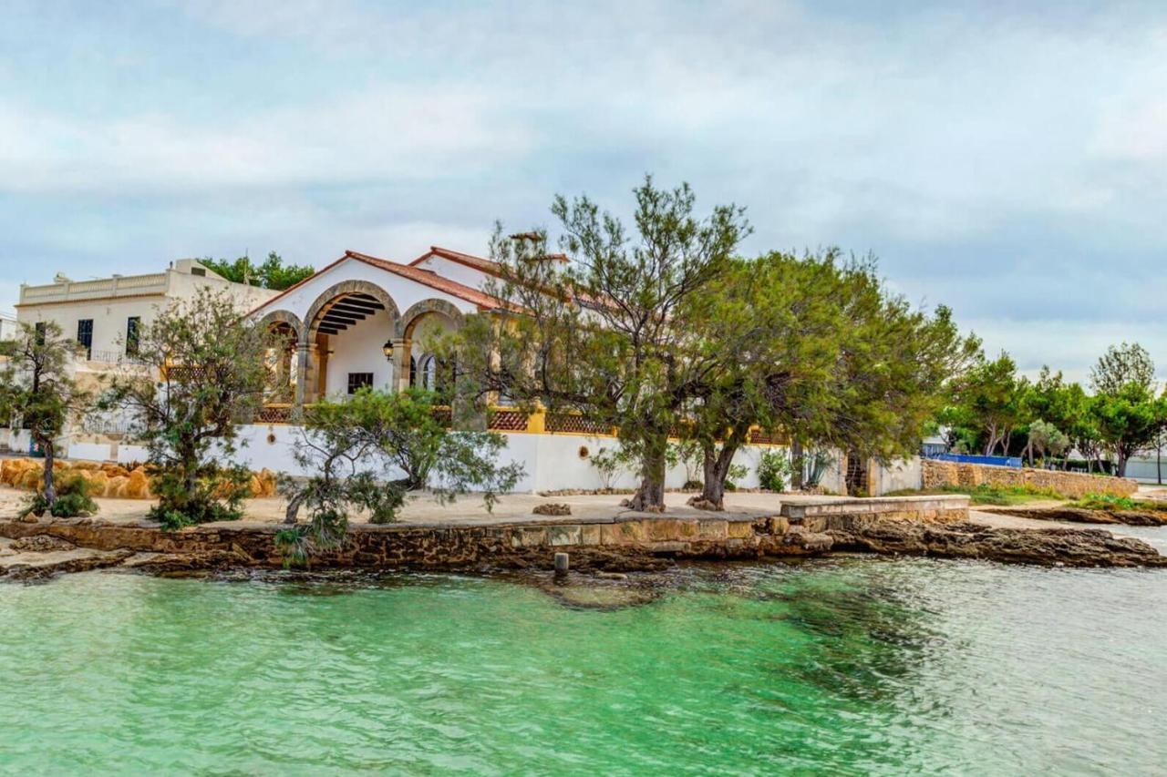 Villa Beachfront Es Clot