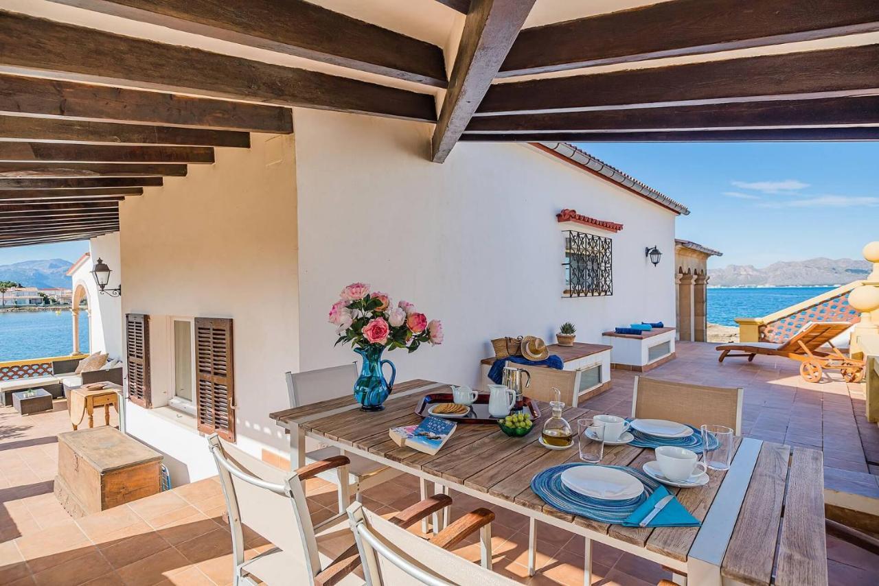 Beachfront Es Clot Villa *