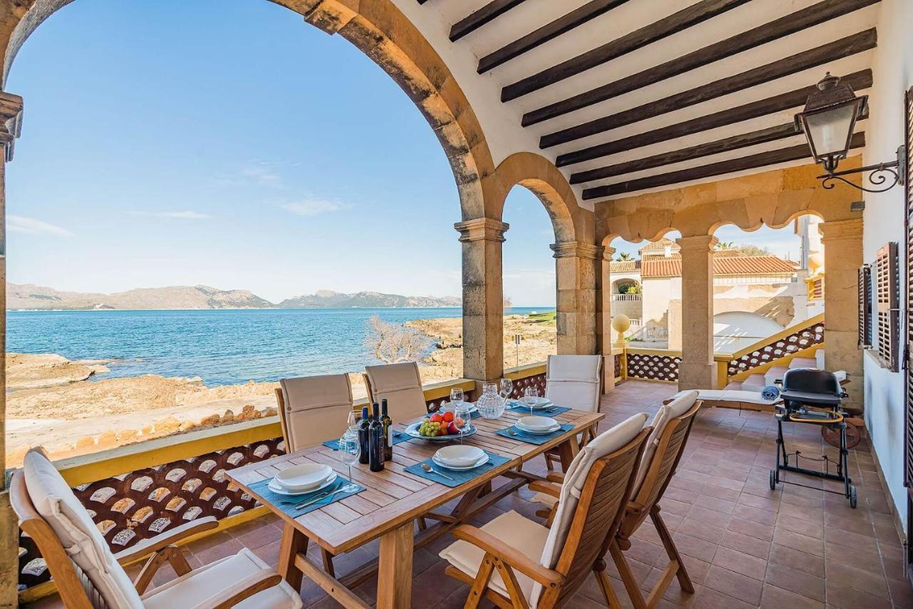 Beachfront Es Clot Villa Alcúdia