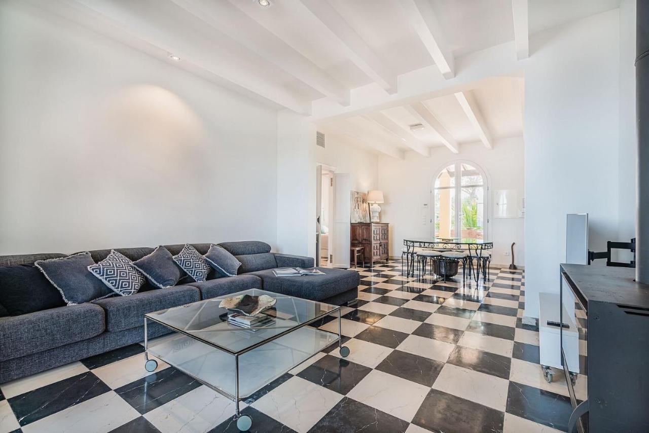 Beachfront Es Clot Villa