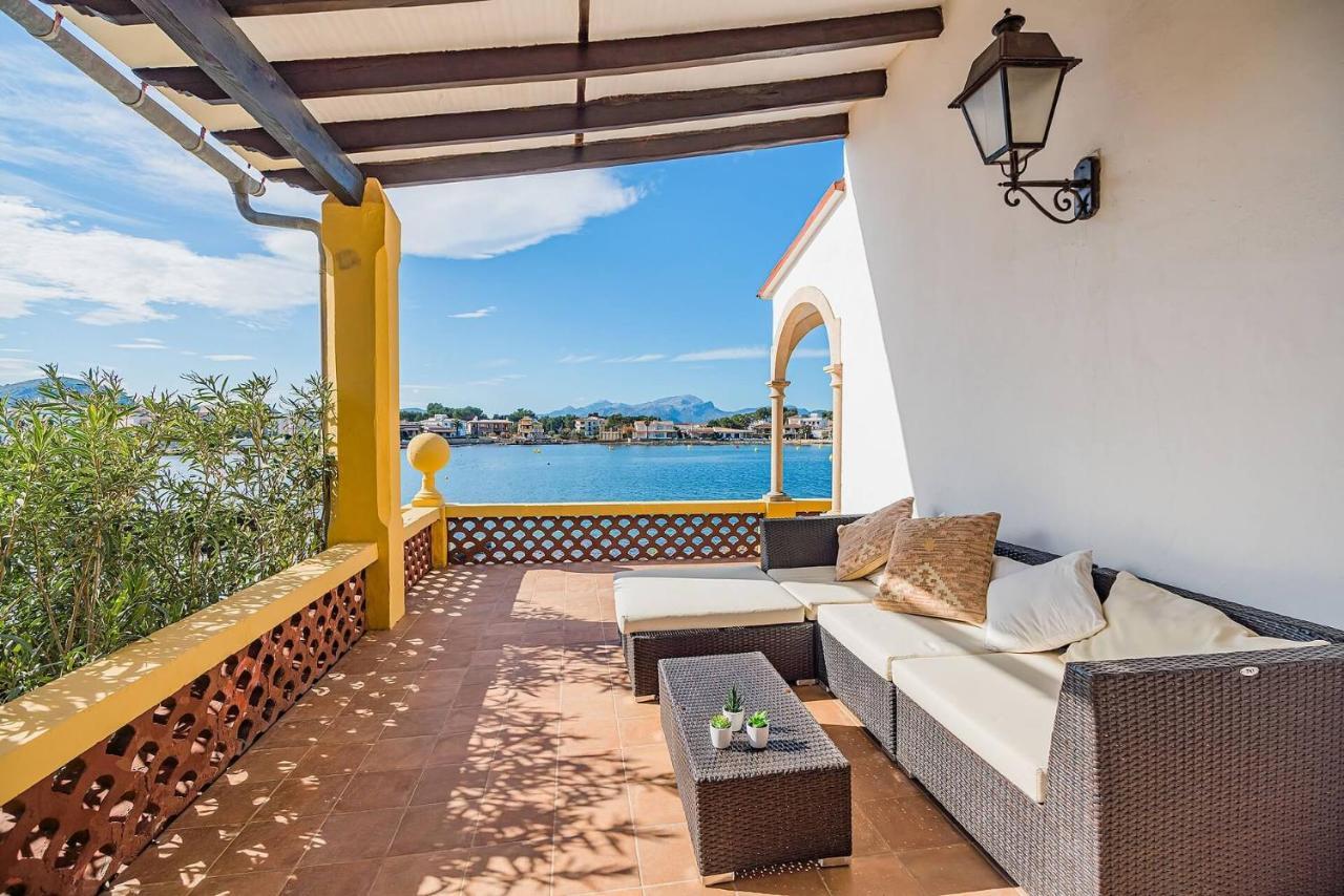 Beachfront Es Clot