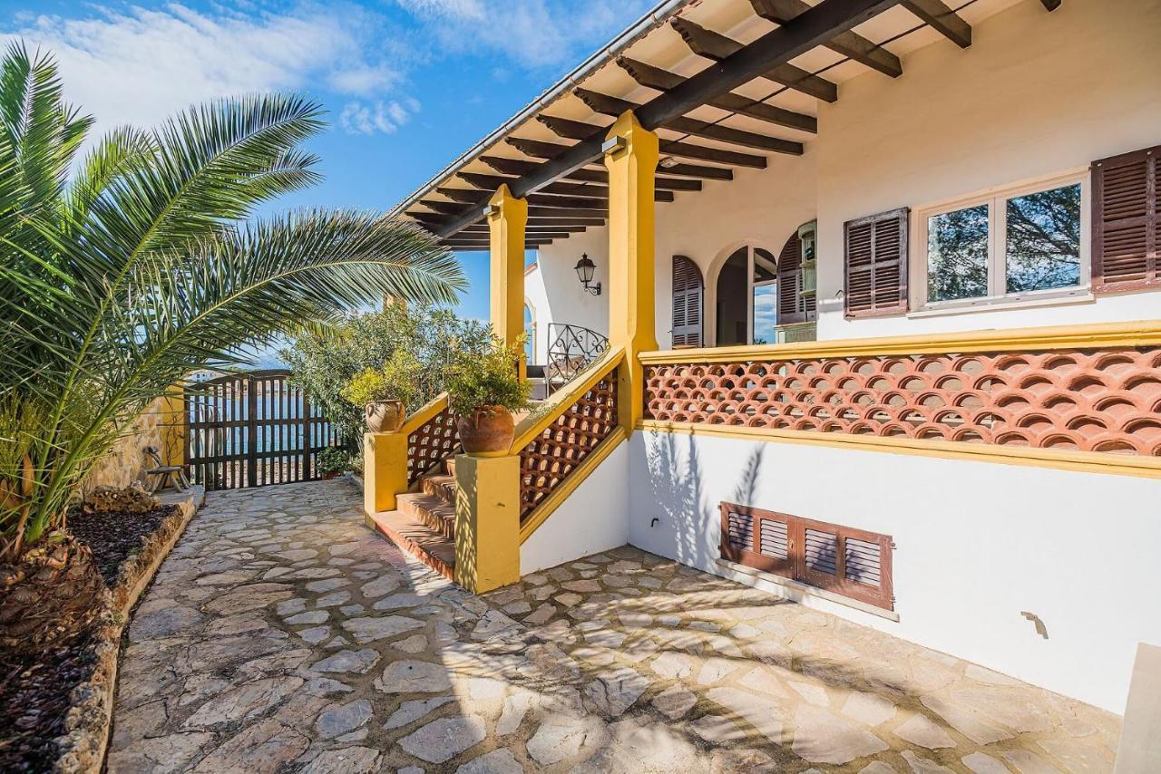 Villa Beachfront Es Clot *
