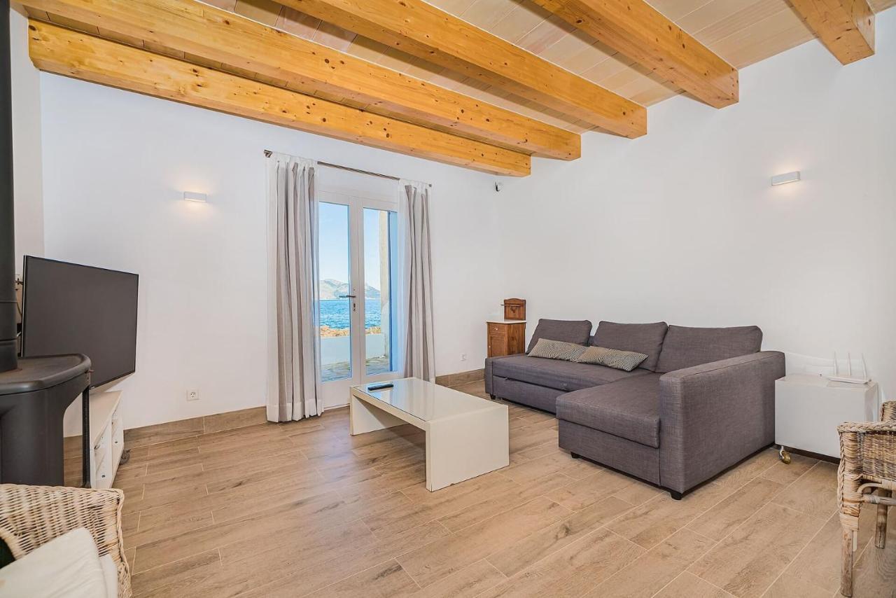 Beachfront Es Clot Villa Alcúdia