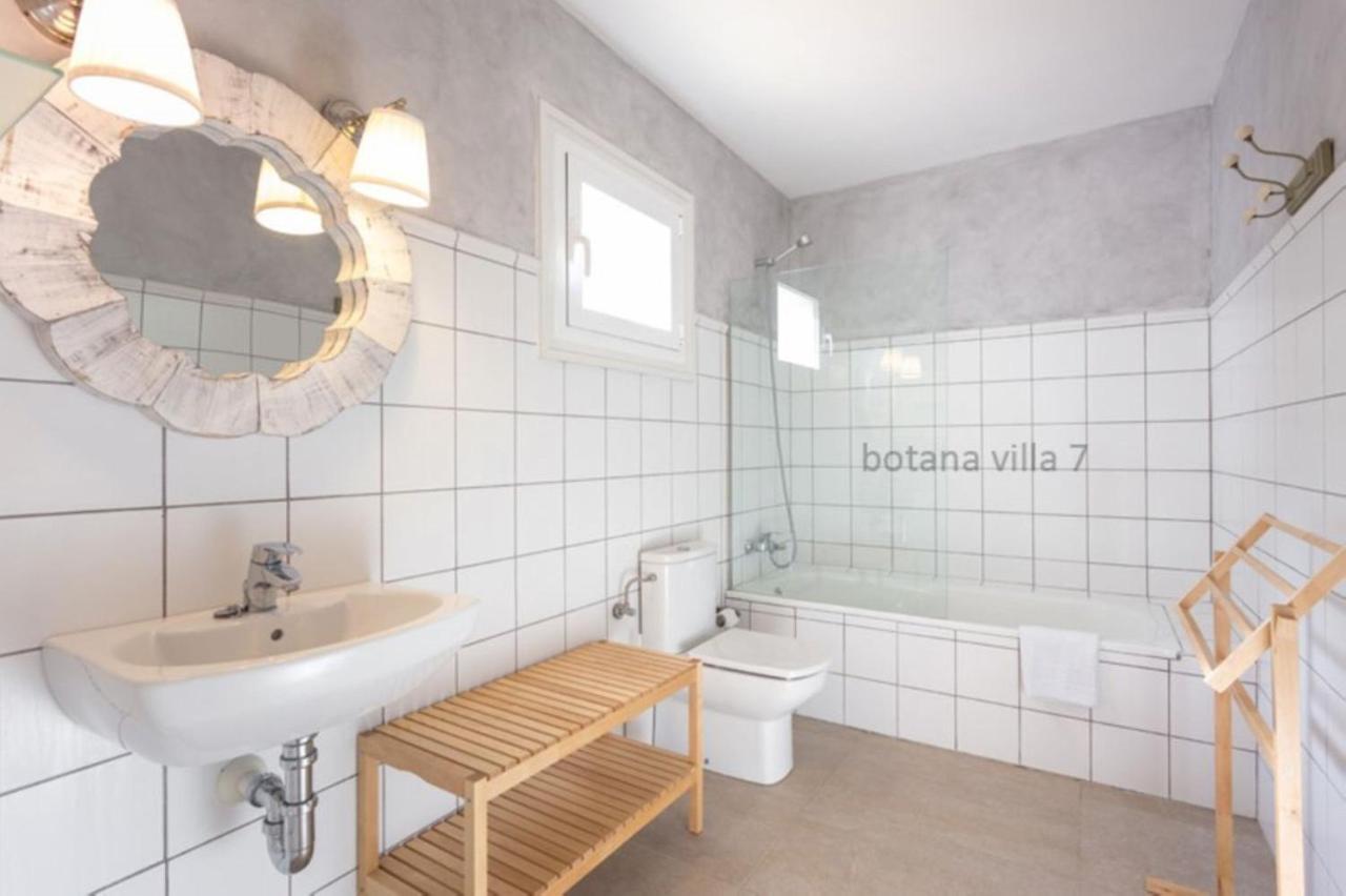 Botana 7 * Cala de Sant Vicenc