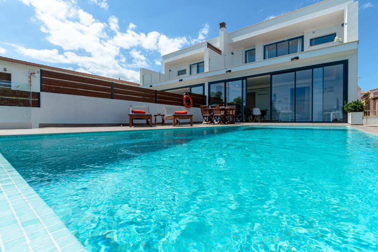 Holiday home Tamarells A By Homevillas360 *