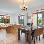Villa Bugambilia