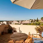 Leon De Sineu Hotel