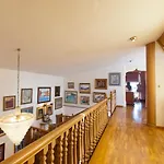 Villa Tramontana de Lloseta, piscina y vista montaña