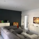 Amazing House Close To The Beach