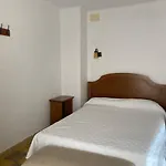 Casa en el centro de Pollensa, a 10 metros de la escalinata del calvario, para 6 personas, con wifi y A.C