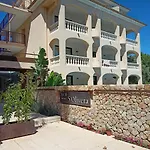 Apartamentos S\'Olivera