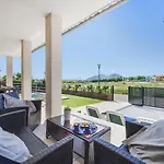 Villa Marisa II