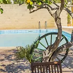 Villa El Mal Pas / Can Seguinet