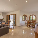 Villa Ca N\'Auba