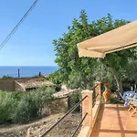 Nice Home In Dei With Wifi