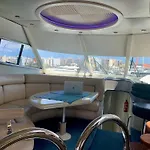 Yacht 18M Sunseeker In Mallorca Mit Fruehstueck & Bordcrew