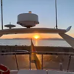 Yacht 18M Sunseeker In Mallorca Mit Fruehstueck & Bordcrew