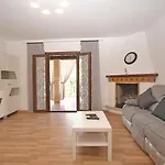 Villa Llimona