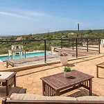 Villa Puntiro