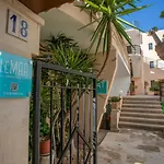 Apartamentos Lemar
