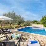 Yourhouse Can Jaume, Quiet Villa With Private Pool In Arta
