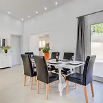 Villa Zaragoza by Villa Plus